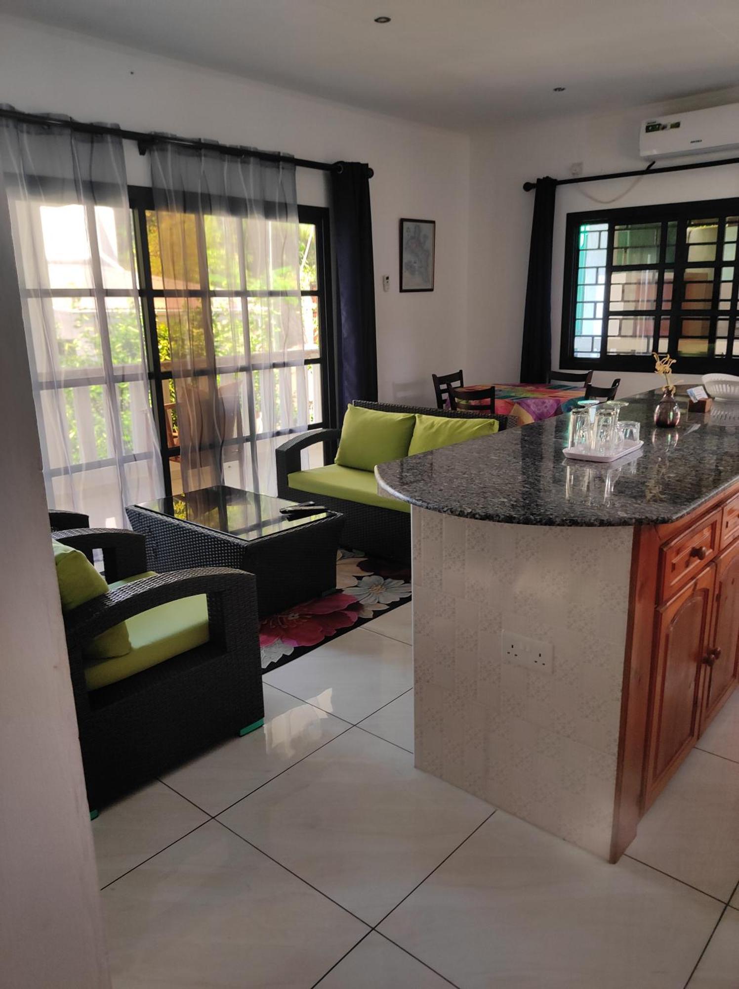 Sue-Etoile Self Catering Apartment Pointe Au Sel ห้อง รูปภาพ